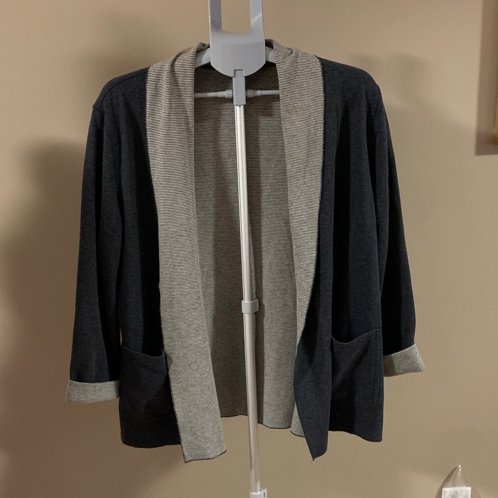 REVERSIBLE Charcoal and Gray Stripe Open Cardigan Size Large